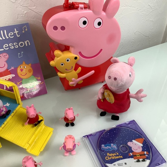 Peppa pig bundle plush Carrying case dvd book food truck 10 figures EUC - Picture 3 of 12